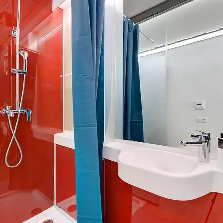 01 - Le Lokup - Wifi - Proche Tram Lägenhet Reims