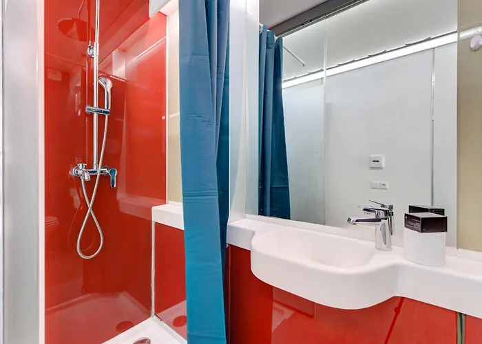 01 - Le Lokup - Wifi - Proche Tram Lägenhet Reims